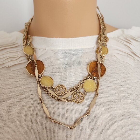 1980–S SARAH COVENTRY “TASTE OF HONEY” AND NAPIER SIGNED VINTAGE NECKLACES - Picture 10 of 11